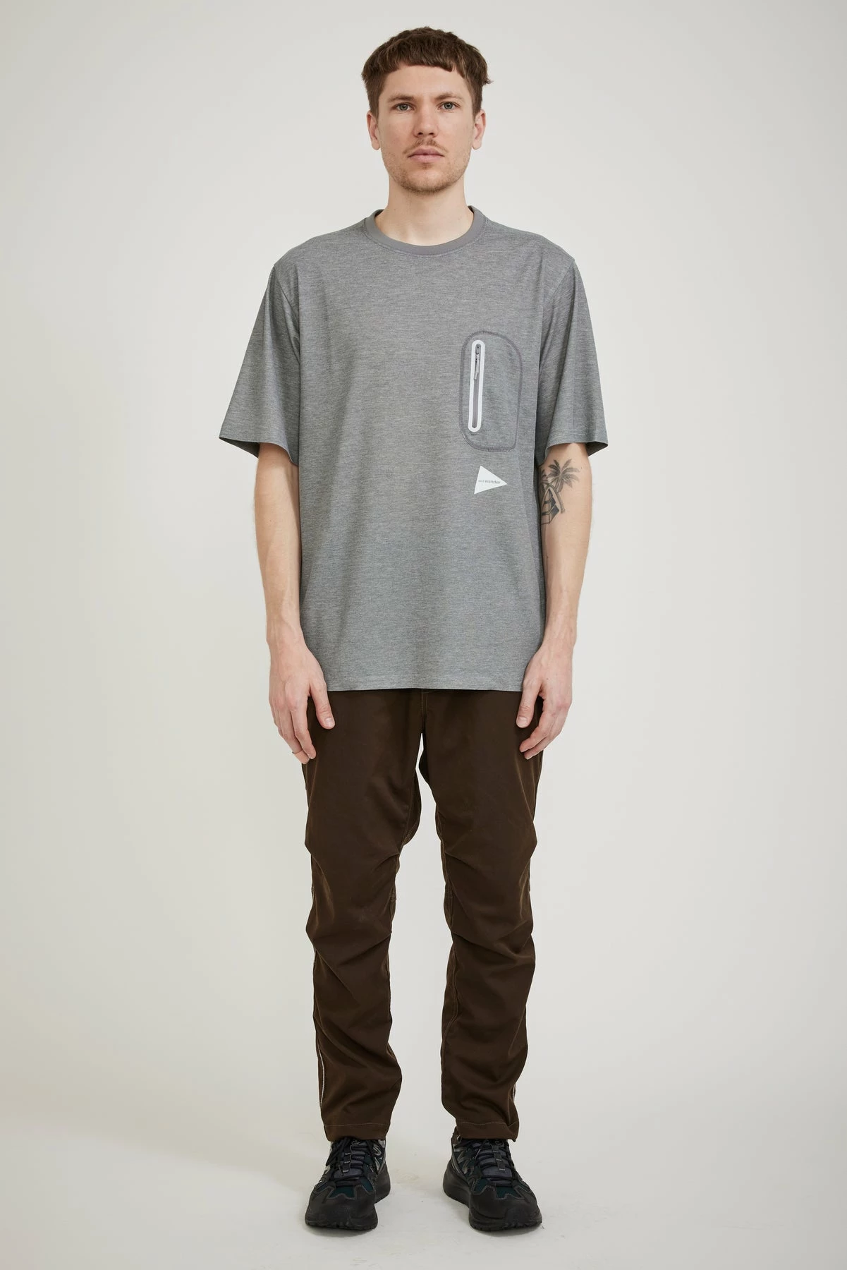 Polyester Seamless S/S T Shirt Grey - Image 2