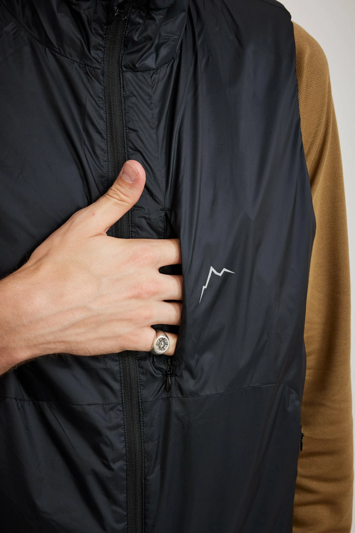 Primaloft Zip Vest Black - Image 6