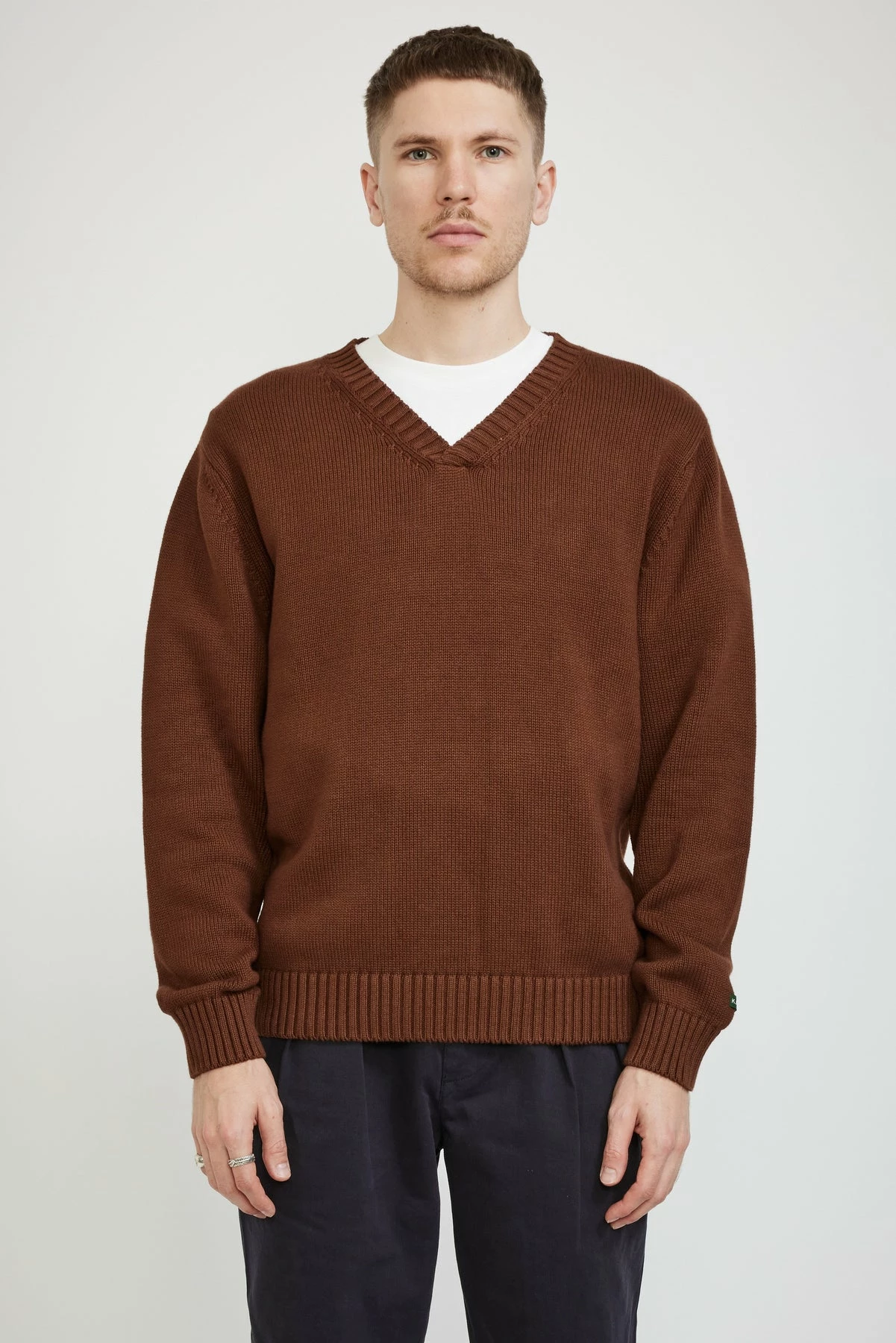 Ivy V-Sweater Brown - Image 3