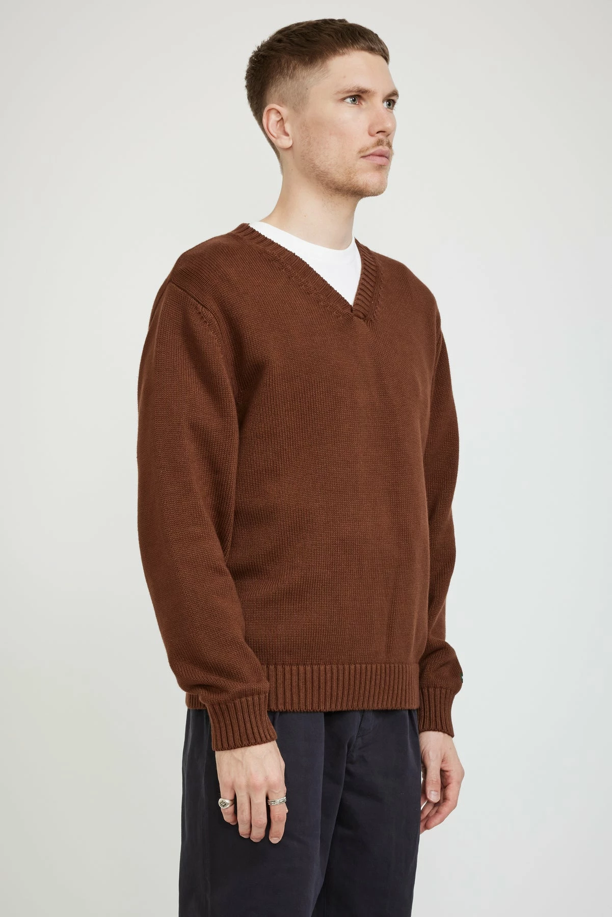 Ivy V-Sweater Brown - Image 2