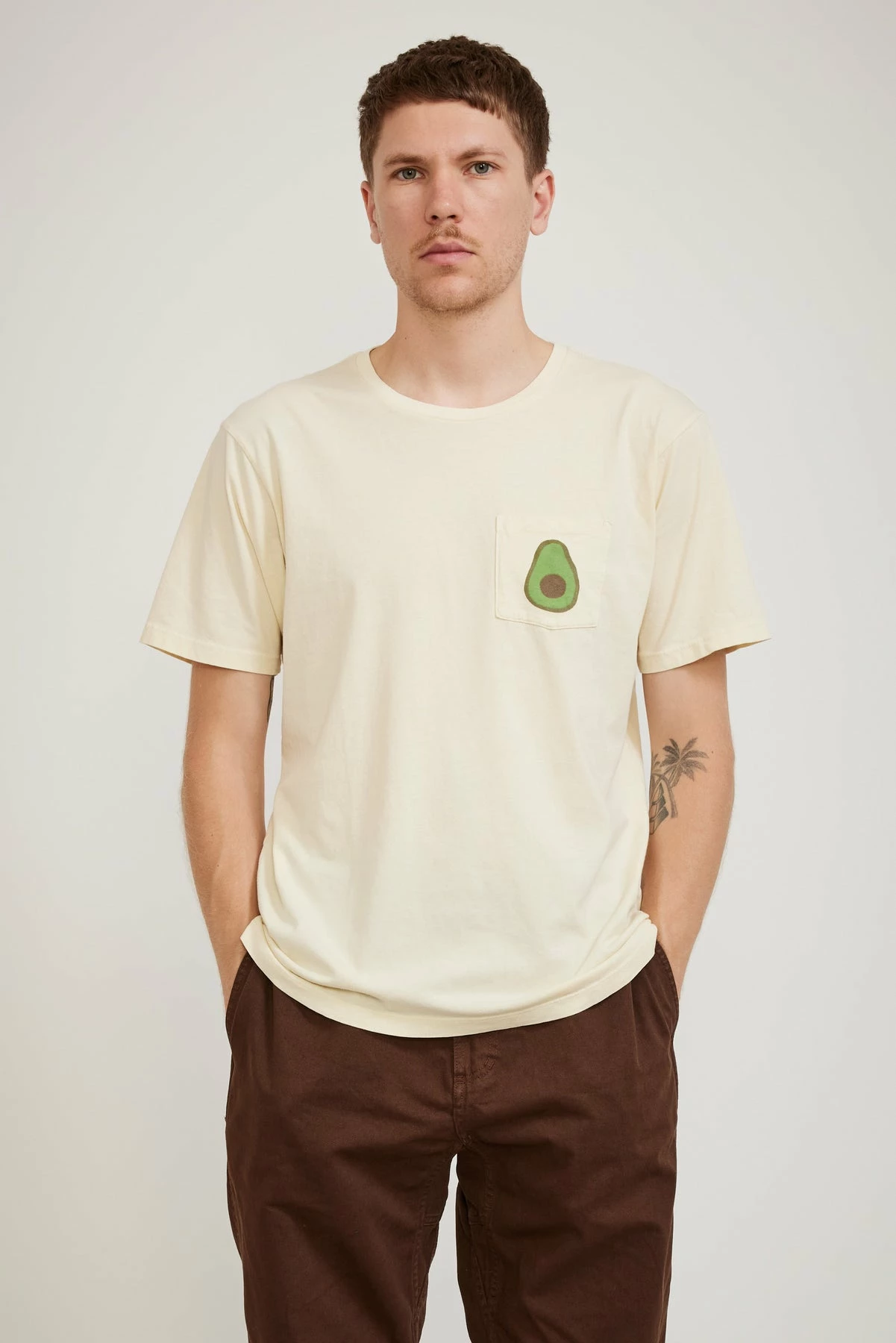 Avocado Pocket Tee Super Natural - Image 2