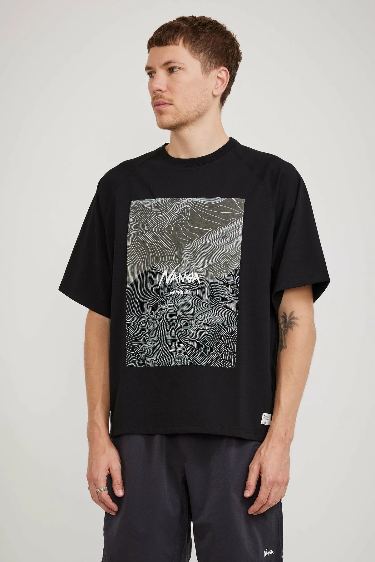 Eco Hybrid Loose Fit Contour Map Tee Black