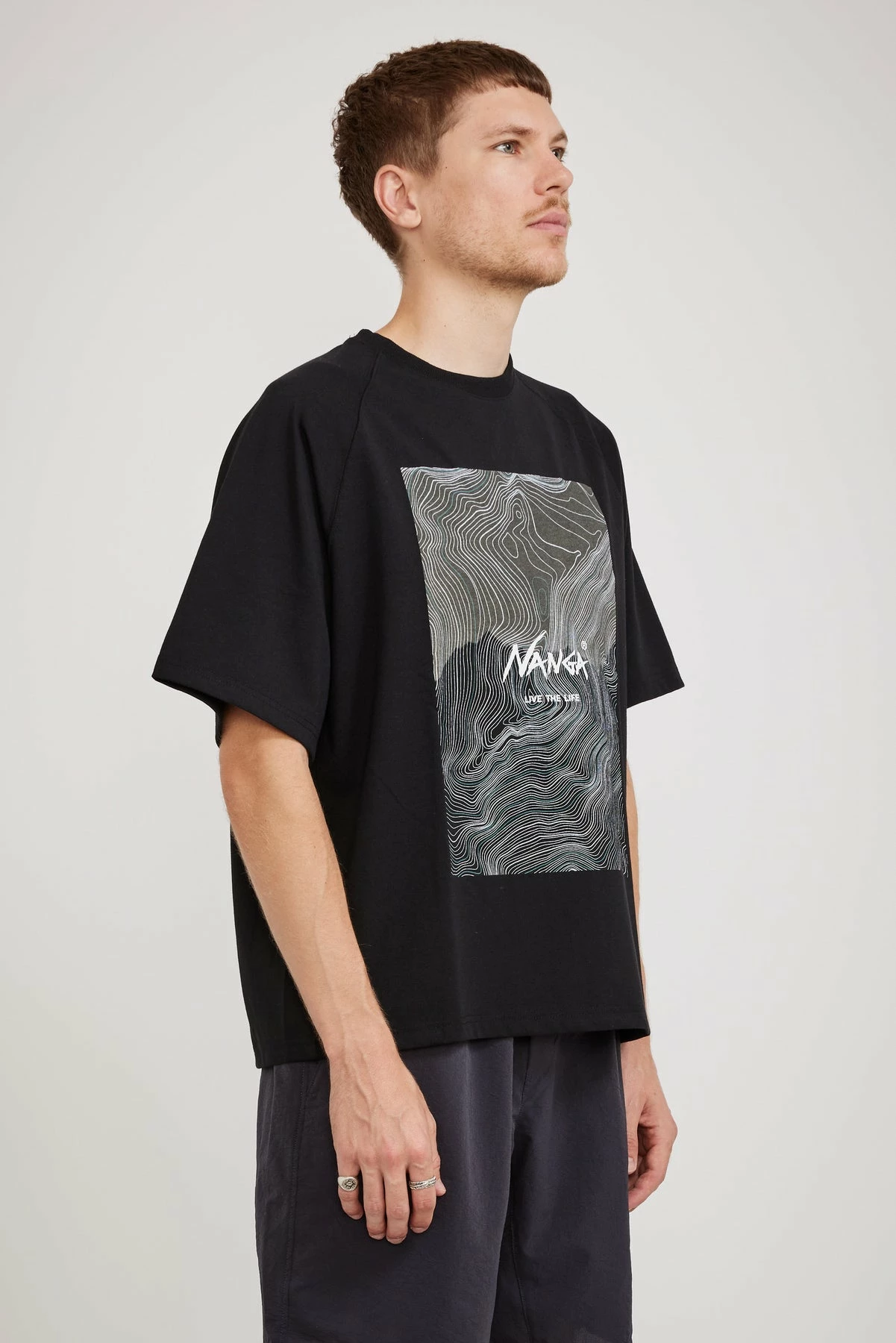 Eco Hybrid Loose Fit Contour Map Tee Black - Image 4