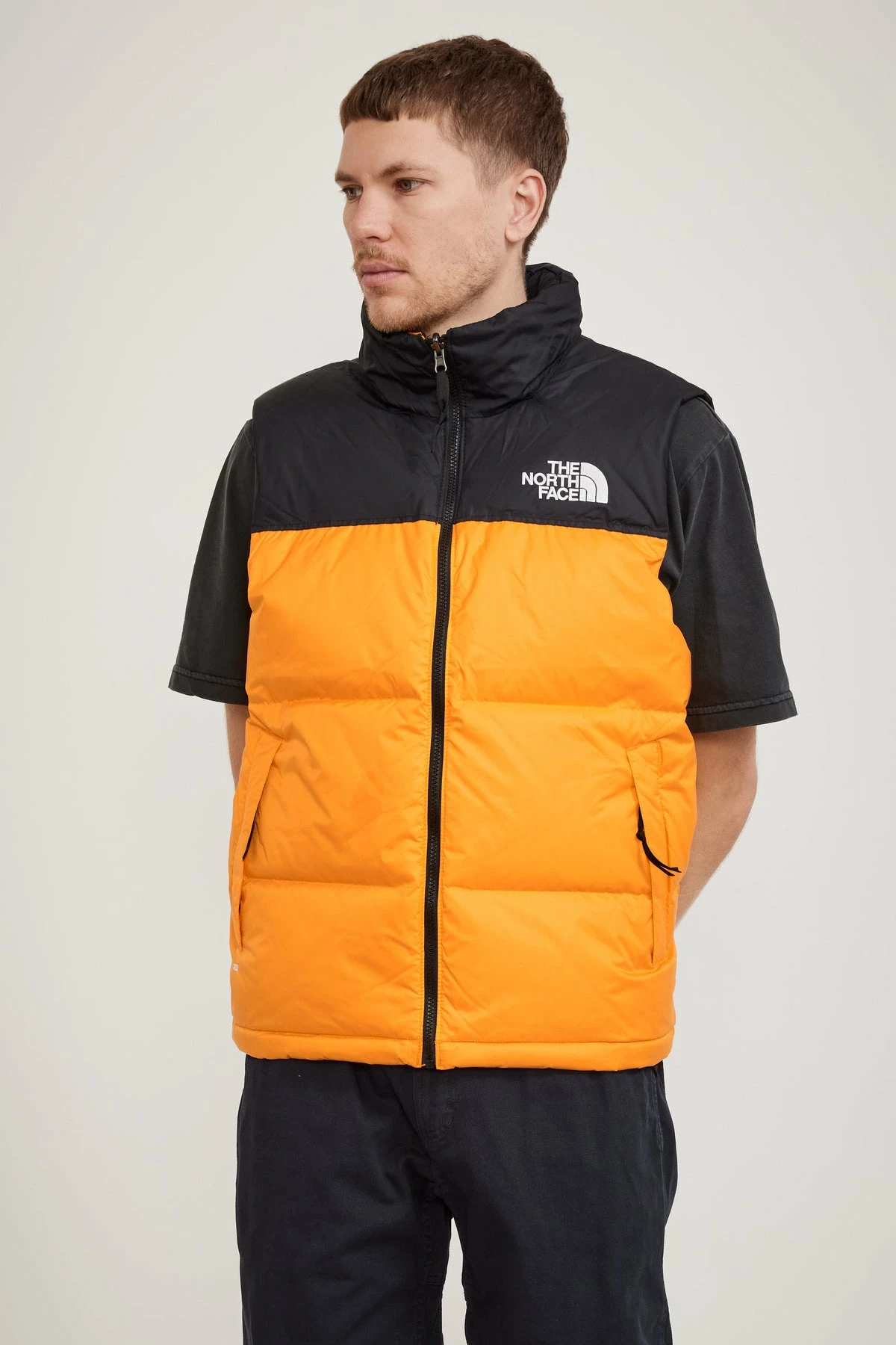 96 Retro Nuptse Vest Cone Orange